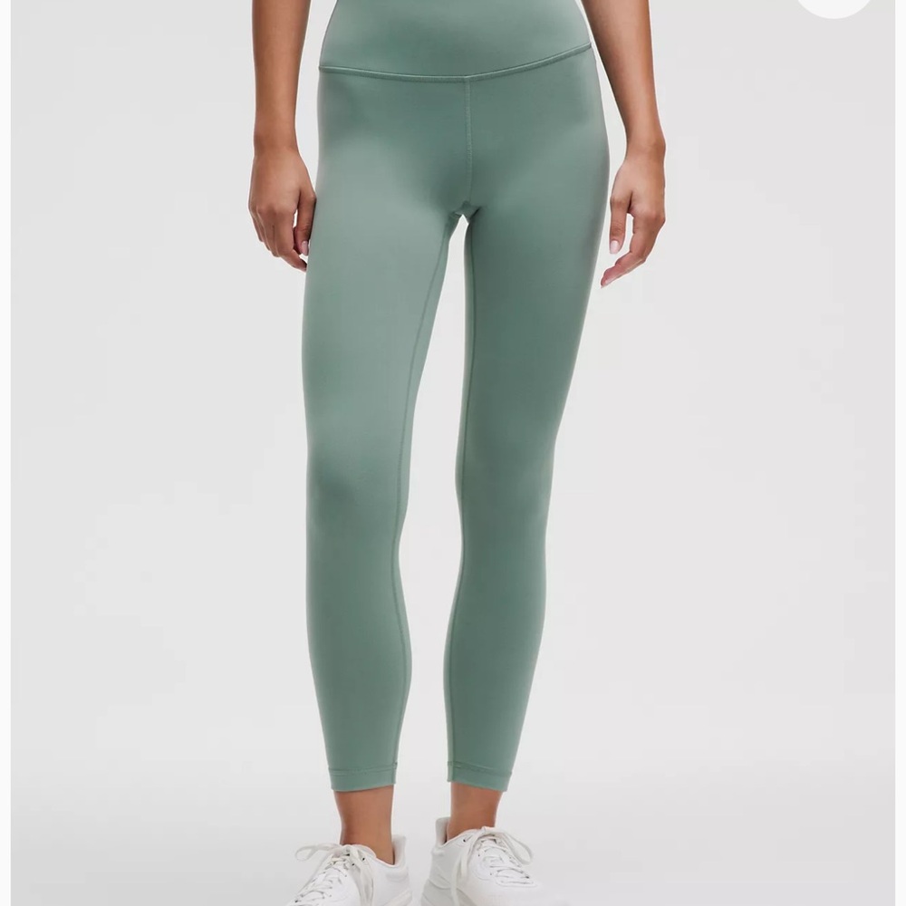 Lululemon Athletica Wunder Train 25” (7/8) Leggings